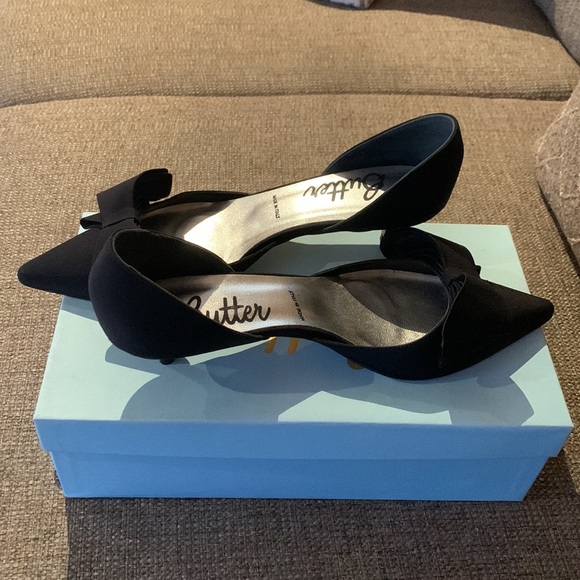 Gently Loved Black Sateen Pointy Shoes by BUTTER - Picture 10 of 12